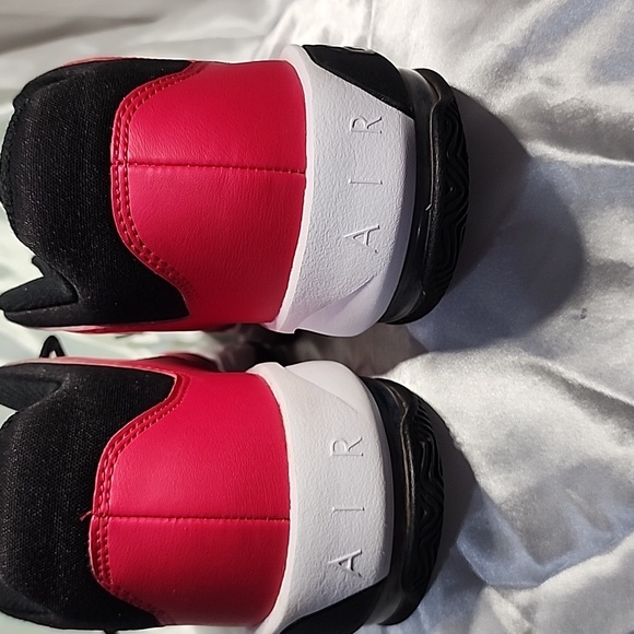 Big Girls Air Jordan Size 6 1/2 - Picture 9 of 9